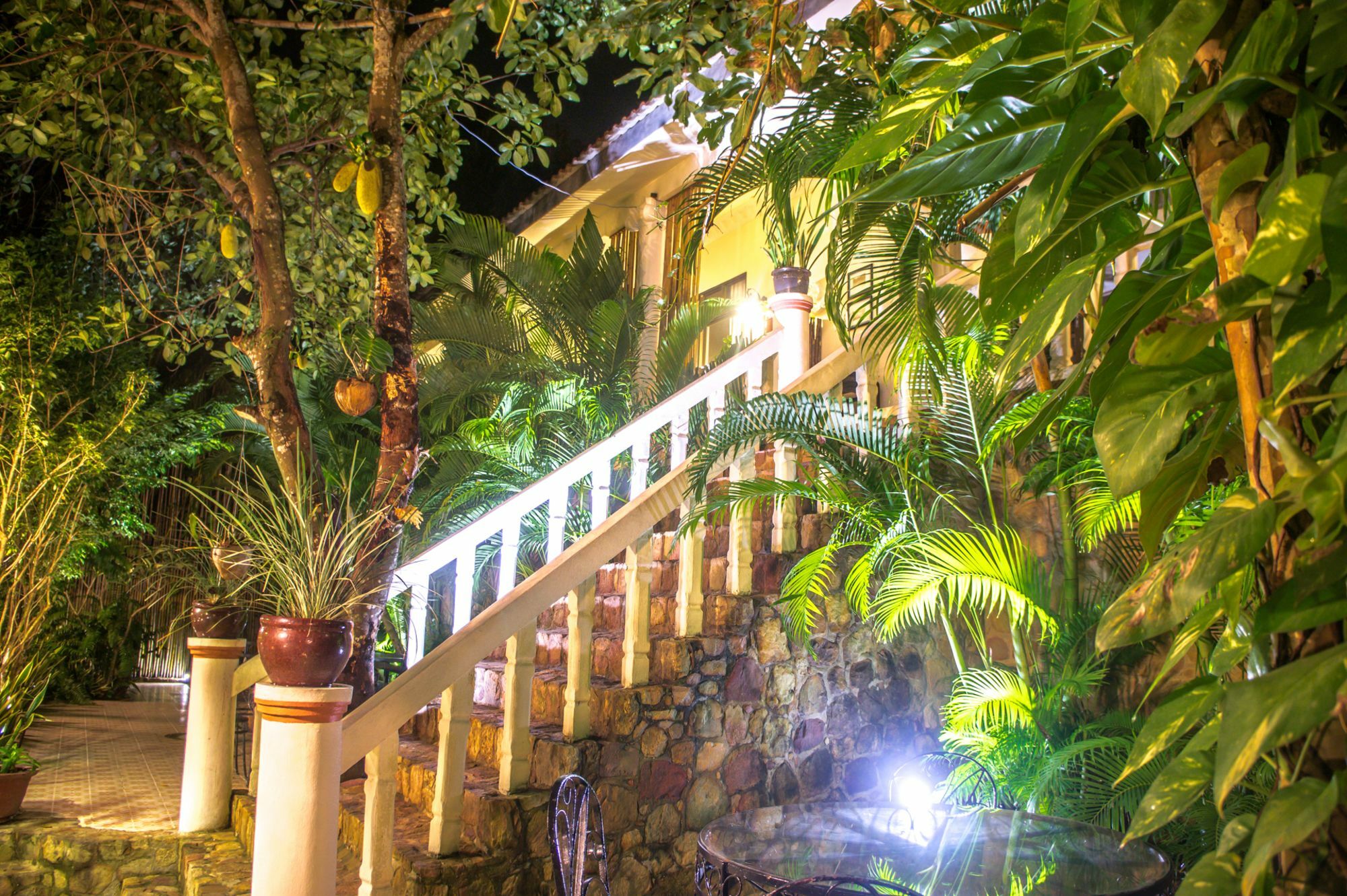 Tropical Hill Kep Cambodia Hotel Exterior photo